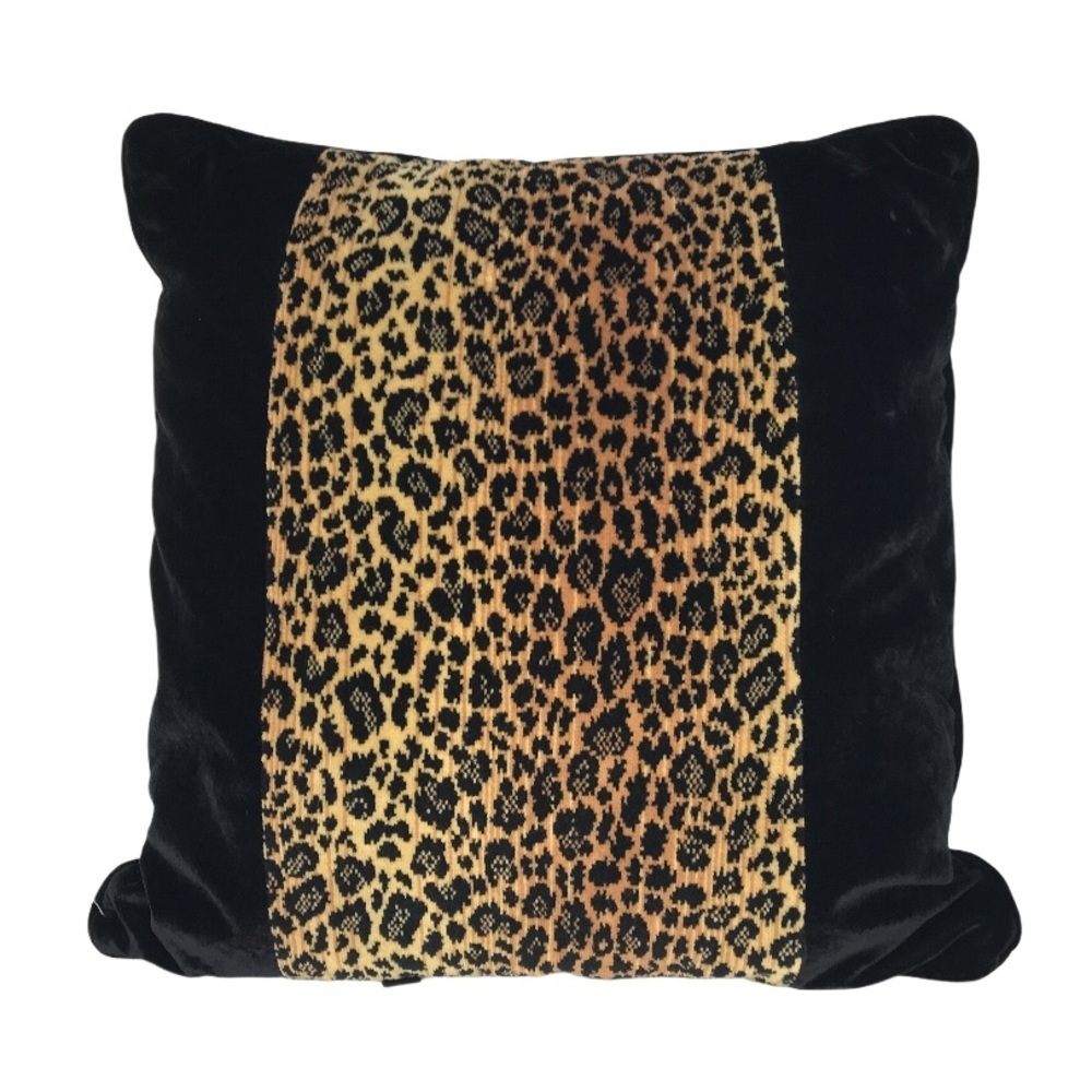 Bess Leopard Velveteen 16” Throw Accent Pillow‎